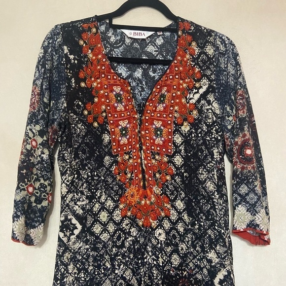 Biba women's 34 EU , 2 US 3/4 sleeve India ethnic print kurta EUC - Picture 6 of 6